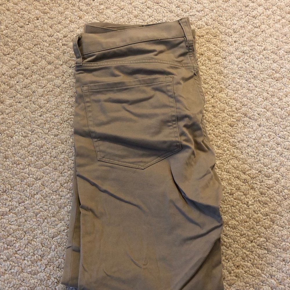 Vince Men's Tan Pants